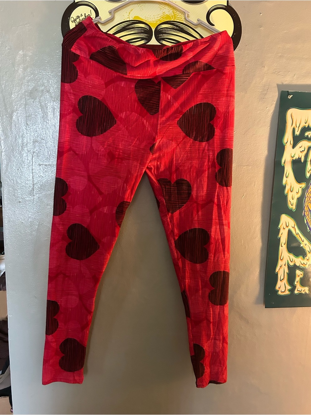 LuLaRoe Red Leggings with Black Heart Print